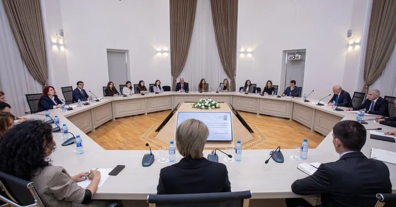 “Konstitusiya və Suverenlik İli”nə həsr olunmuş növbəti tədbir keçirilib