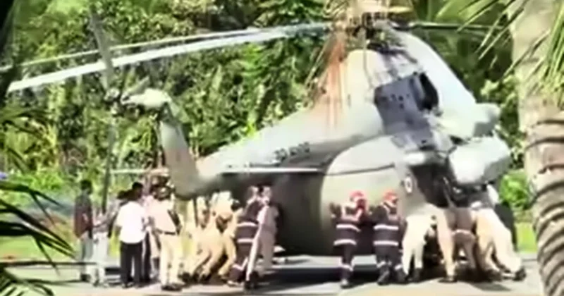 Hindistan prezidenti helikopterdə qəza təhlükəsi yaşayıb