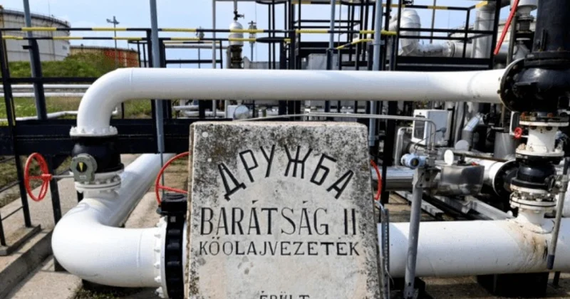 В Польше призвали ударить по нефтепроводу Дружба