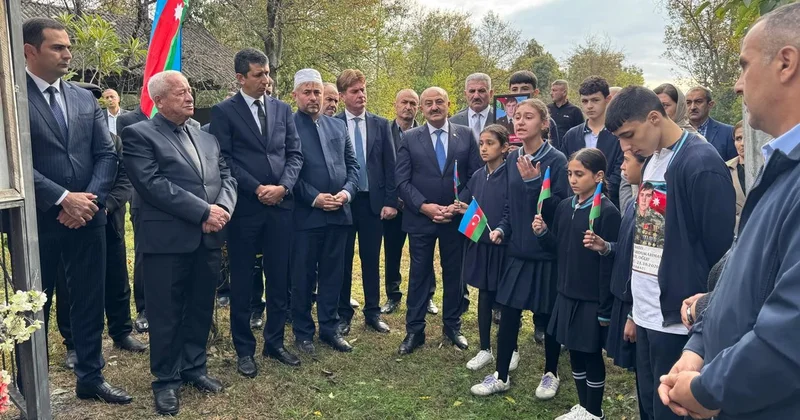 Asif Əsgərov şəhidlərin məzarını ziyarət etdi FOTOLAR