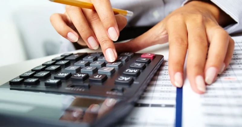 Doqquz ayda icmal büdcədə profisit 6.8 milyard manat olub
