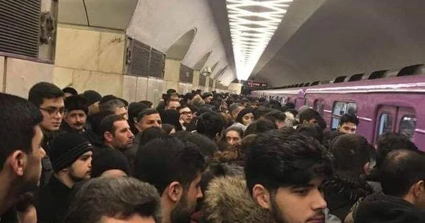 Metrodo səs küy salan şəxslə bağlı araşdırma aparılır