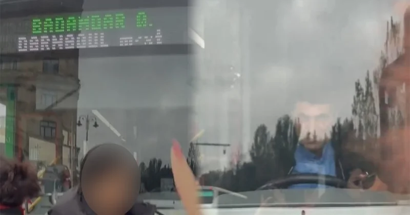 “Sürücü dedi ki, düş, avtobusu sürmürəm...” Video