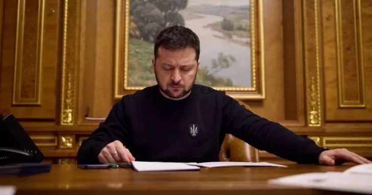 Зеленский подписал закон о размещении украинских военных кораблей в Турции и Великобритании