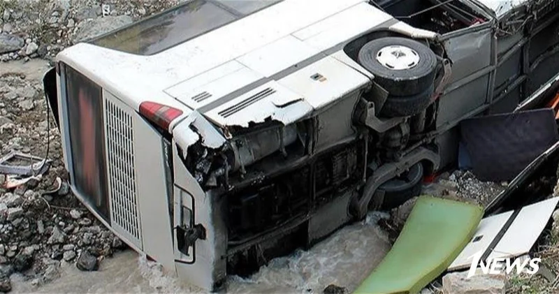 В Уганде при столкновении автобусов погибли 63 человека