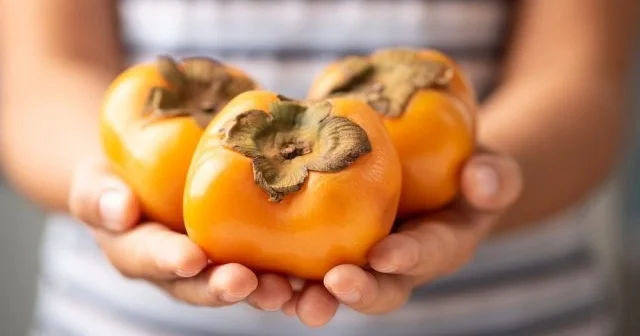 Kimlərə xurma yemək olmaz?