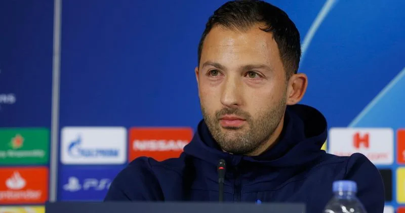Fənərbağça nın baş məşqçisi iki futbolçuya xəbərdarlıq etdi: Ya özünüzü düzəldin, ya da...