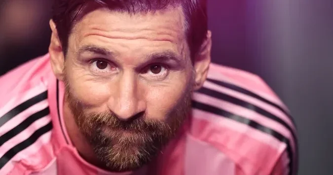 Messi ayın oyunçusu seçilməklə yeni rekorda imza atıb