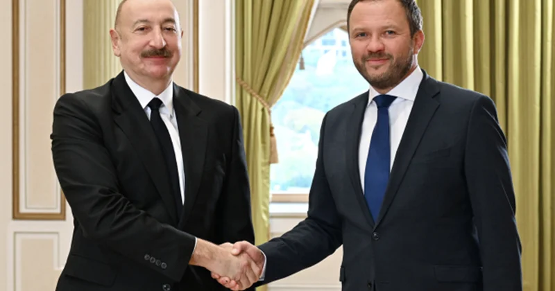 Prezident Estoniya xarici işlər nazirini qəbul etdi Fotolar