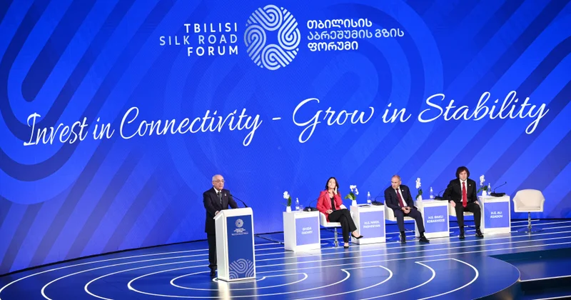 Baş nazir Əli Əsədov 5 ci Tbilisi İpək Yolu Forumunun açılış mərasimində iştirak edib FOTOLAR