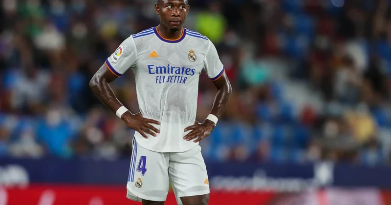 Real ın müdafiəçisi David Alaba sıradan çıxıb