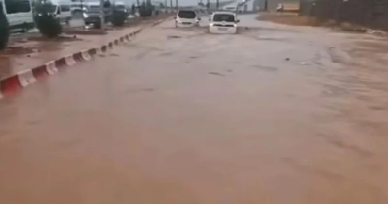 Türkiyənin bu bölgəsində güclü yağış selə səbəb olub Əhaliyə xəbərdarlıq edilib