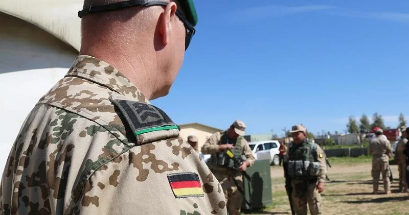 Almaniyada hərbi xidmətin modernləşdirilməsi qanun layihəsi müzakirəyə çıxarılıb