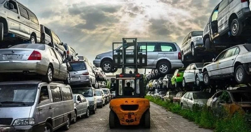 Artan avtomobil parkında üstülük təşkil edən köhnə maşınlar Qiymətlər 20 faiz bahalaşa bilər