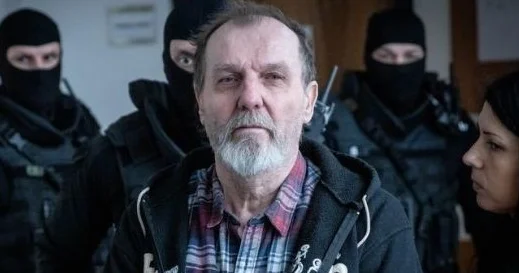 Slovakiya məhkəməsi baş nazir Robert Fitsonu güllələyən şəxsə 21 il həbs cəzası verib.