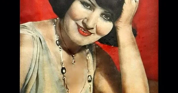 Özü taleyindən gözəl sənətkar Əntiqə Kərimzadə yazır…