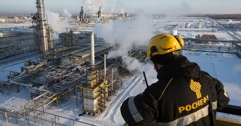 Bloomberg: Роснефть теряет деньги