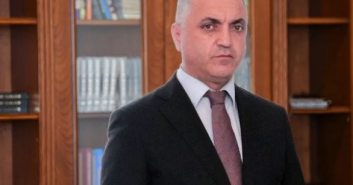 Prezidentin işdən çıxardığı şəxs kimdir? DOSYE