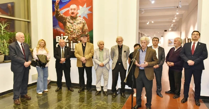 Məşhur televiziya tamaşalarının rəssamı Rəfail Əlizadənin yaradıcılıq sərgisi keçirilib Foto