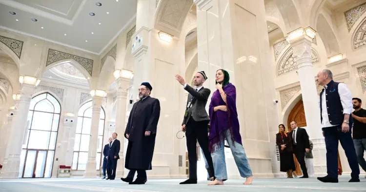 Leyla Əliyeva İmam əl Buxarinin memorial kompleksində FOTO
