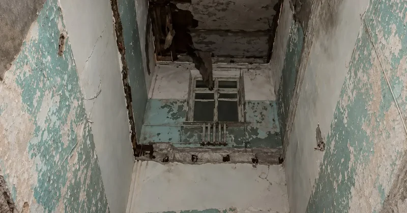 Bakıda uçqun baş vermiş binanın sakinləri nələr danışdılar? VİDEO