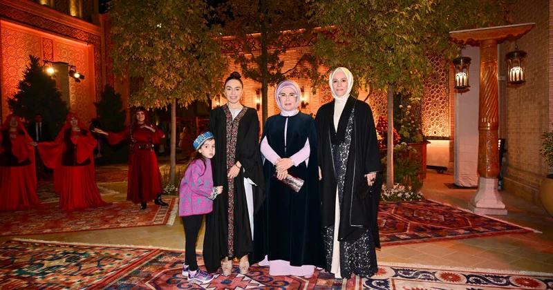 Leyla Əliyeva Səmərqənddə “Əbədi şəhər” kompleksi ilə tanış olub (Foto)