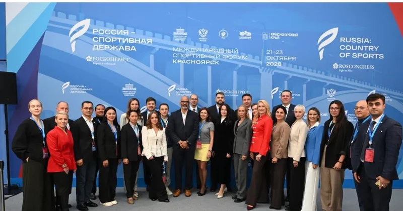Azərbaycan nümayəndələri Rusiyada beynəlxalq idman forumunda iştirak edirlər FOTO