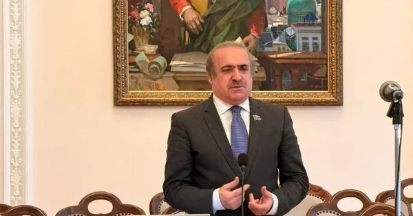 Ədəbiyyat Muzeyində Tofiq Abdinin 85 illik yubileyinə həsr olunmuş elmi sessiya keçirilib