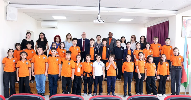 Bakı Təhsil Kompleksində süni intellekt və kibertəhlükəsizlik görüşü FOTOLAR KONKRET