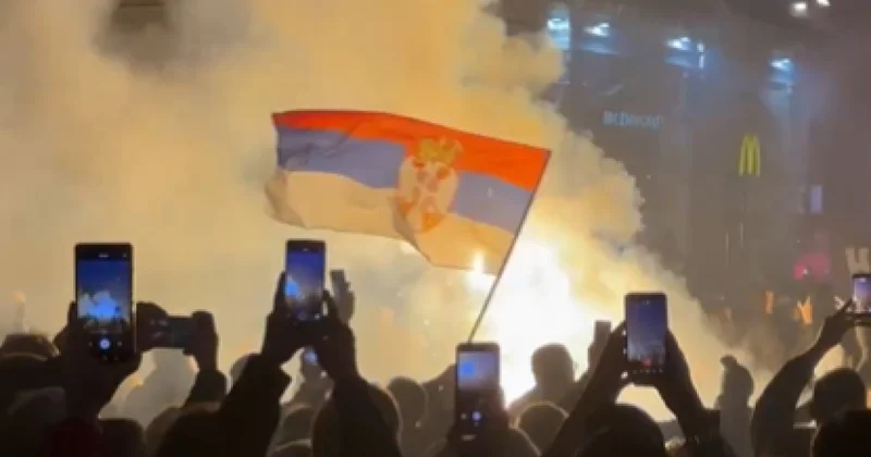Сербия накануне выборов: студенты вышли на улицы Белграда видео