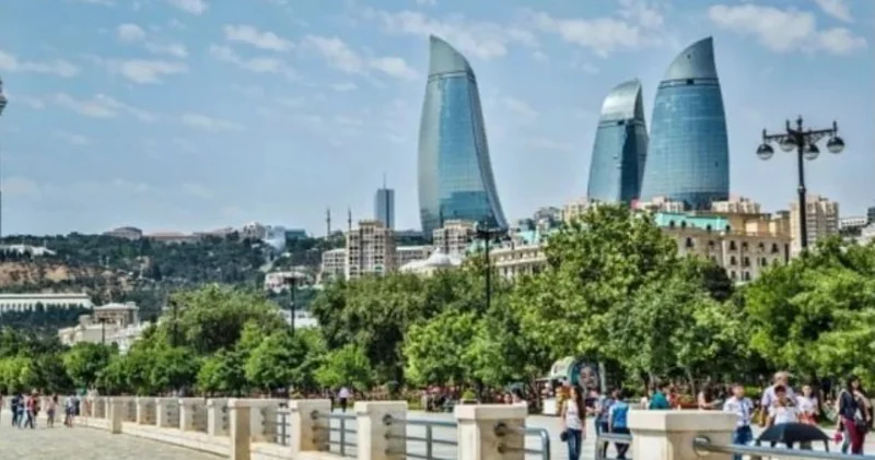 Эколог: Теплая погода в октябре характерна для Баку и Абшерона