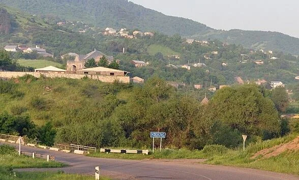 Qazaxın azad olunan kəndlərində yeni zastavalar tikiləcək