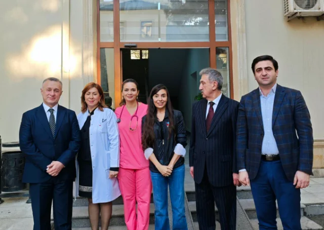 Leyla Əliyeva Milli Hematologiya və Transfuziologiya Mərkəzini ziyarət etdi FOTO