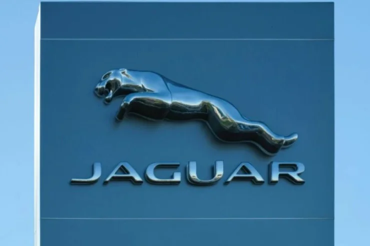 Jaguar artıq bu loqodan istifadə edəcək