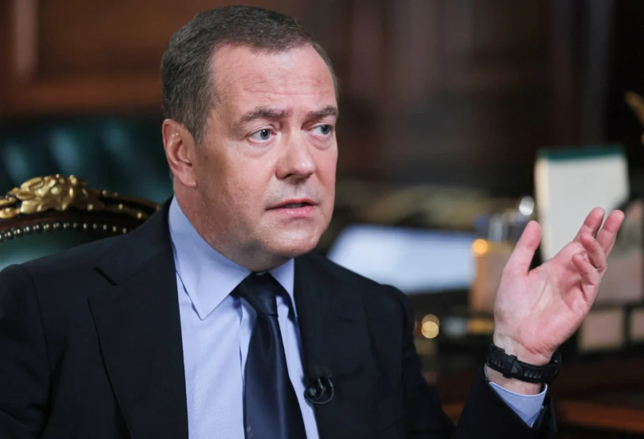 Medvedev: Tramp Ukrayna münaqişəsinə son verə bilər AZƏRTAC