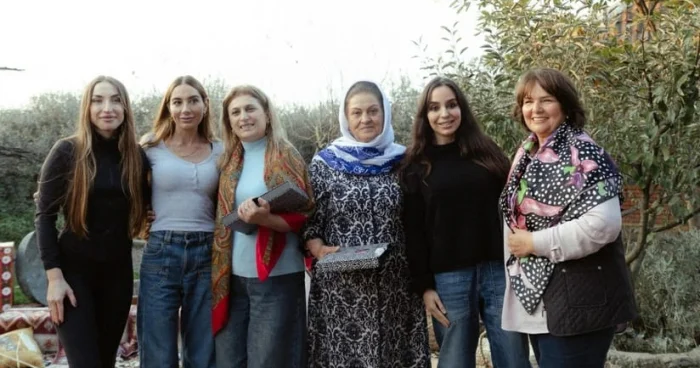 Prezident ailəsi Lənkəranda fermer təsərrüfatı ilə tanış olub