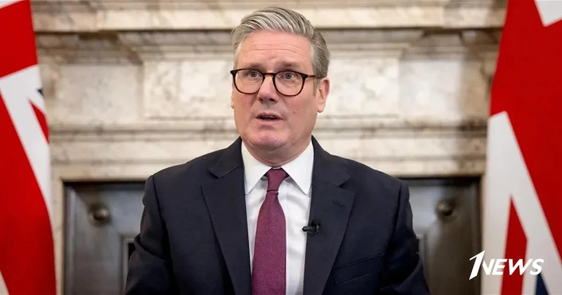 Британский премьер чуть не упал перед саммитом G20