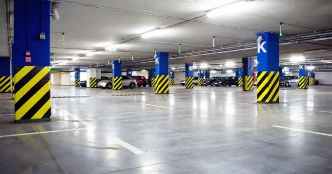 Sakin evinin altında parklanma üçün niyə pul ödəməlidir?