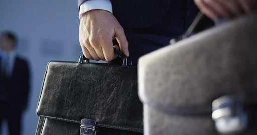 AZƏRBAYCANDA 4 NAZİRLİK LƏĞV EDİLİR? Dünyadakı maliyyə böhranı islahatları qaçılmaz edir