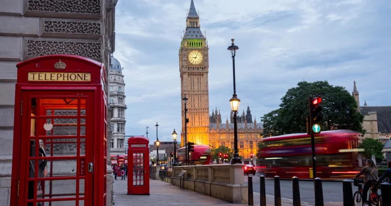 Britaniyada Rusiyanın Ukraynadakı müharibəsini maliyyələşdirən çirkli pul şəbəkəsi ifşa edildi