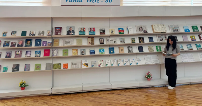 Milli Kitabxanada “Xalq şairi Vahid Əziz 80” adlı ənənəvi kitab sərgisi istifadəçilərə təqdim olunub