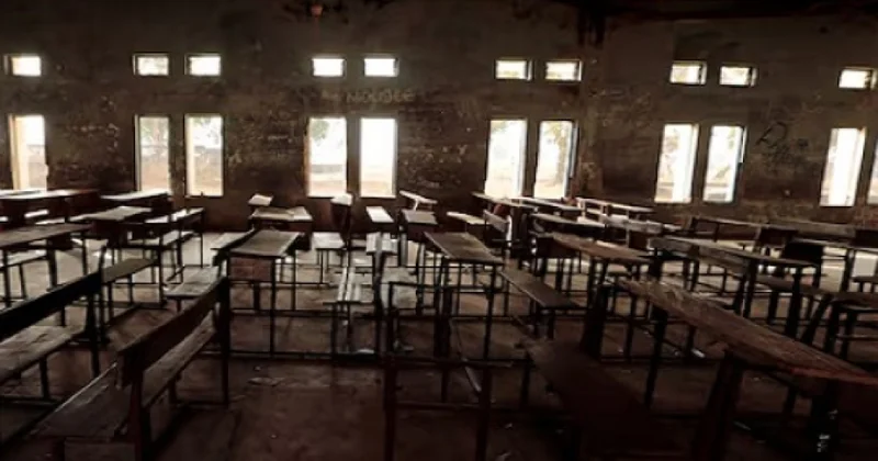 Nigeriyada 300 dən çox şagird və müəllim silahlılar tərəfindən oğurlanıb