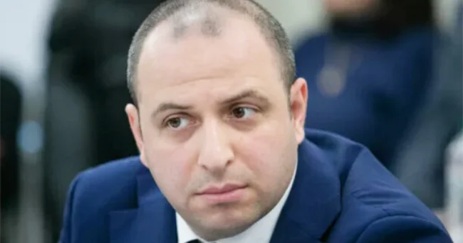 Umerov Moskva və Kiyev arasında sülh müqaviləsi üzrə ABŞ ilə danışıqlar apardığını açıqlayıb