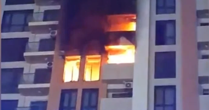 Restoran sahibi qarajın yarısını mənimsəyərək, şaxtanı ələ keçirdi Yanan binanın sakinləri