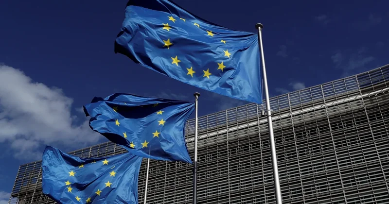 Trampın planı Aİ nin Rusiya aktivləri hesabına Kiyevə kredit ayırmasını sual altına qoyub