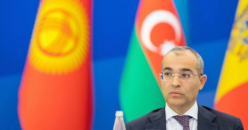 Mikayıl Cabbarov İslam Həmrəyliyi oyunlarında uğur qazanan güləşçiləri təbrik edib