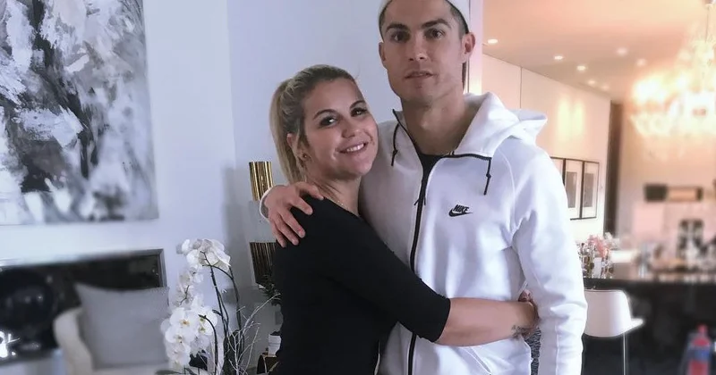 Ronaldunun bacısı bərk əsəbiləşdi: “Siz riyakarsınız!”