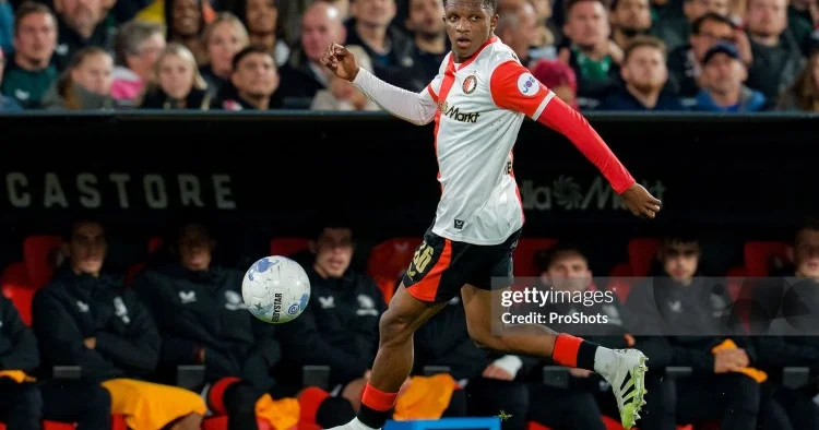 Mançester Siti və Bavariya 19 yaşlı müdafiəçi ilə maraqlanır