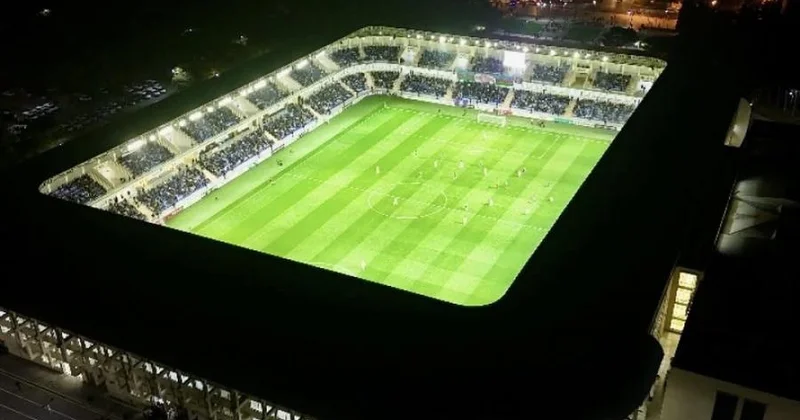 Misli Premyer Liqasında bu mövsümün azarkeş rekordu Şəkillər