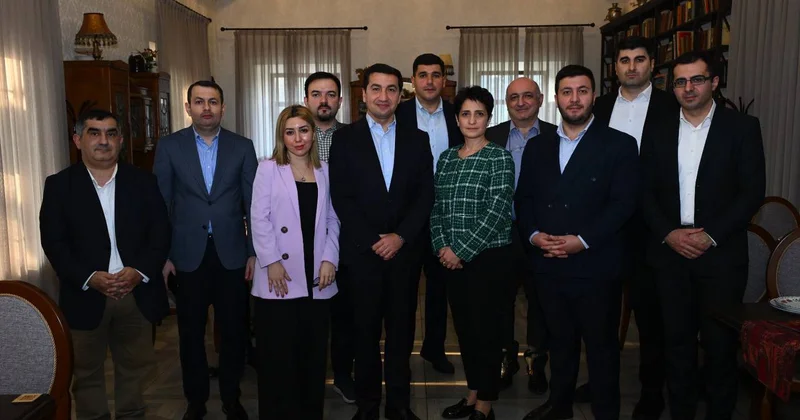 Хикмет Гаджиев принял армянских экспертов и ответил на их вопросы о мирном процессе Minval Politika